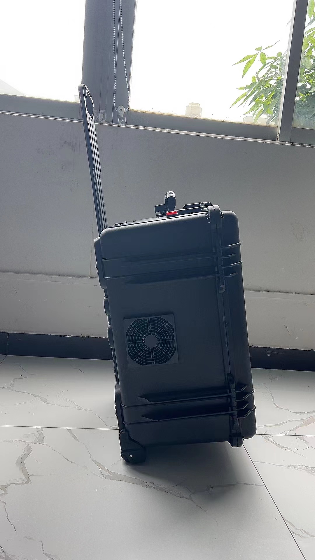 平湖手拉箱型移动通信干扰器